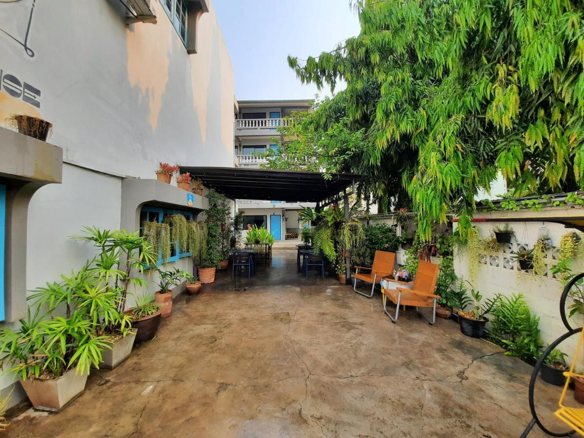 Sleep Guesthouse Chiang Mai Exteriör bild