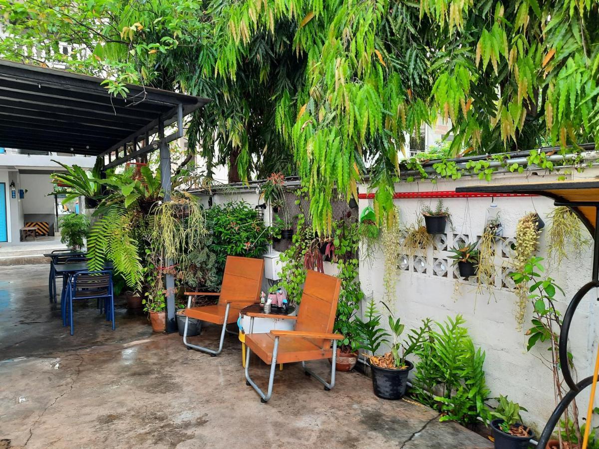 Sleep Guesthouse Chiang Mai Exteriör bild