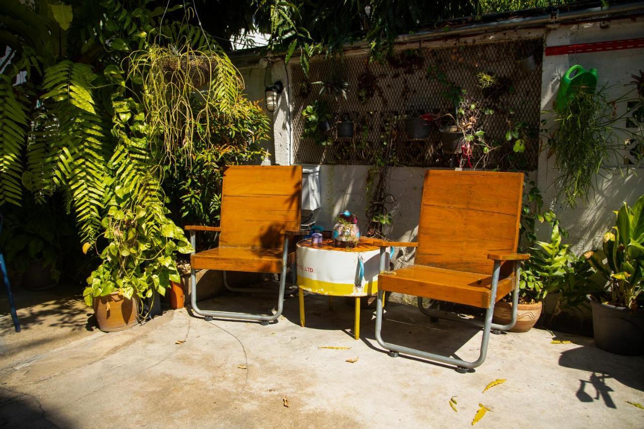 Sleep Guesthouse Chiang Mai Exteriör bild